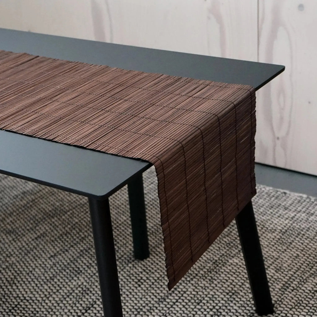 Bordslöpare i bambu – handvävd 35 × 150 cm i Servering – hållbart alternativ från HållbarHem. Alla rättigheter förbehållna