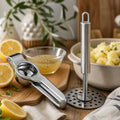 Citronpress & potatisstöt i rostfritt stål – 2 delar i Köksredskap – hållbart alternativ från HållbarHem. Alla rättigheter förbehållna