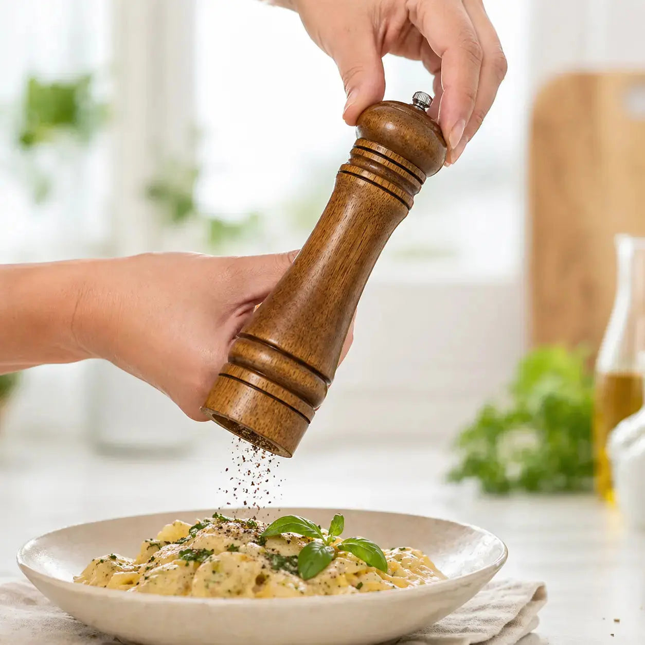 Salt - och pepparkvarn i trä – 3 storlekar i Köksredskap – hållbart alternativ från HållbarHem. Alla rättigheter förbehållna